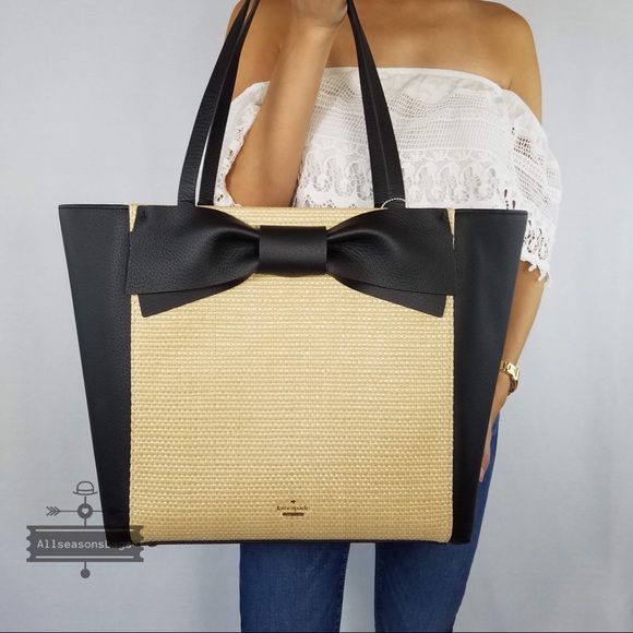 kate spade Handbags - Kate spade Olive Drive Straw Savannah Tote Bow Bag